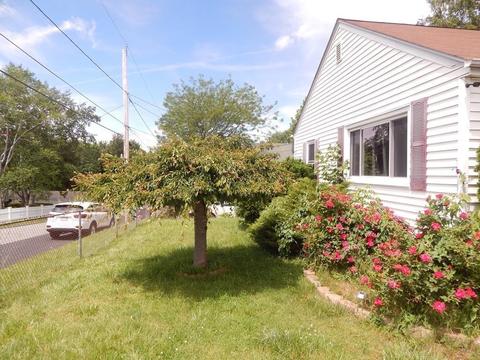 651 Bowen St, Fall River, MA 02724 photo 6