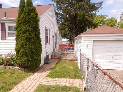 651 Bowen St, Fall River, MA 02724 photo 3