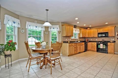 3 Rolling Meadow Dr, Millis, MA 02054 photo 14