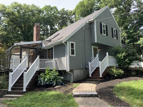 14 Walnut St, Millis, MA 02054 photo 1