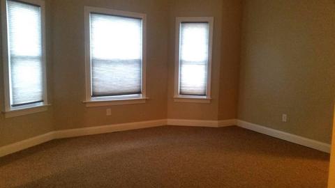 78 Mooreland St, Springfield, MA 01104 photo 4