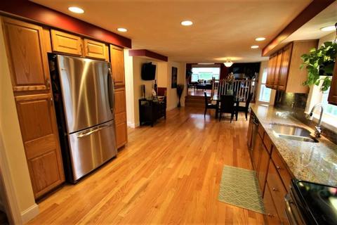 6 Judith E Ln, Methuen, MA 01844 photo 3