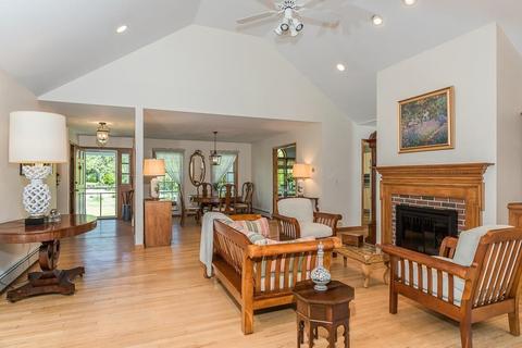 8 Lands End Ln, Gloucester, MA 01930 photo 15