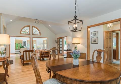 8 Lands End Ln, Gloucester, MA 01930 photo 9