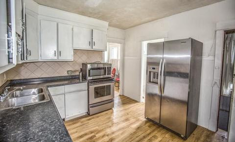 418 Page Blvd, Springfield, MA 01104 photo 4