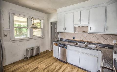418 Page Blvd, Springfield, MA 01104 photo 5