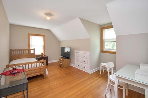 245 Roosevelt Ave, Springfield, MA 01118 photo 14