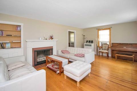 245 Roosevelt Ave, Springfield, MA 01118 photo 8