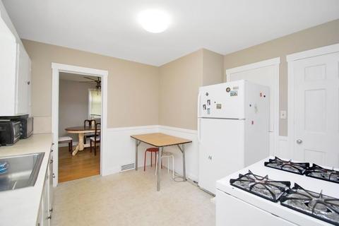 245 Roosevelt Ave, Springfield, MA 01118 photo 3