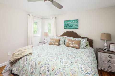 69 Knott St, Attleboro, MA 02703 photo 14