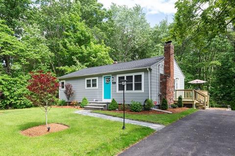 69 Knott St, Attleboro, MA 02703 photo 2