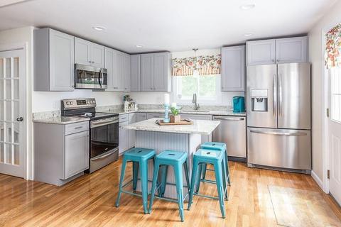 69 Knott St, Attleboro, MA 02703 photo 11