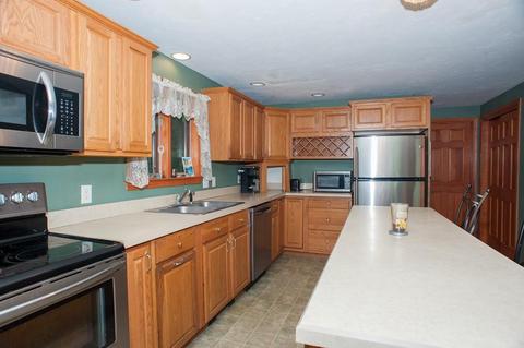12 Johnathan Pass, Dudley, MA 01571 photo 20