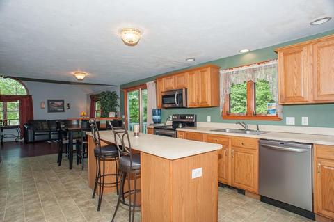 12 Johnathan Pass, Dudley, MA 01571 photo 18