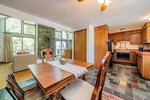 36 Dowds Ln, Chicopee, MA 01020 photo 9