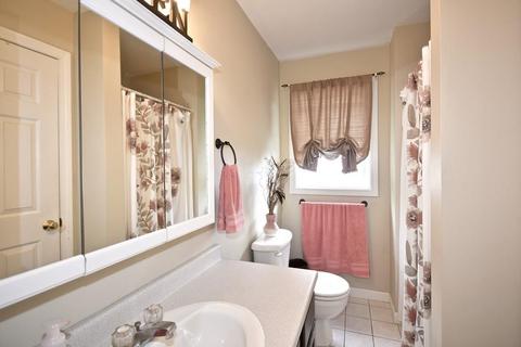 18 Terrace St, Fall River, MA 02721 photo 5