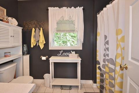 18 Terrace St, Fall River, MA 02721 photo 4