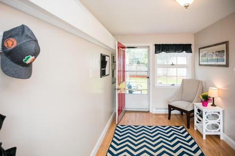 16 Shetland Rd, Danvers, MA 01923 photo 3