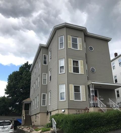 12 Caroline St, Worcester, MA 01604 photo 1