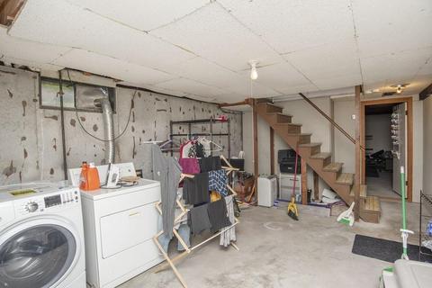 7 Easter St, North Providence, RI 02904 photo 35