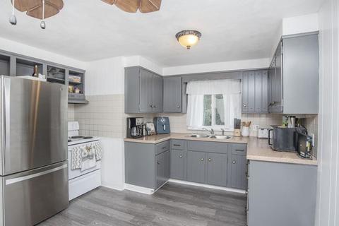 7 Easter St, North Providence, RI 02904 photo 15