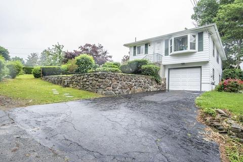 7 Easter St, North Providence, RI 02904 photo 2