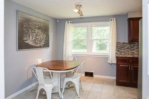 103 Glenoak Dr, Springfield, MA 01129 photo 11