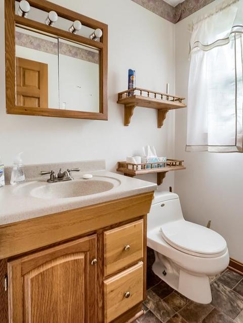 565 E Hill Rd, Oakham, MA 01068 photo 15