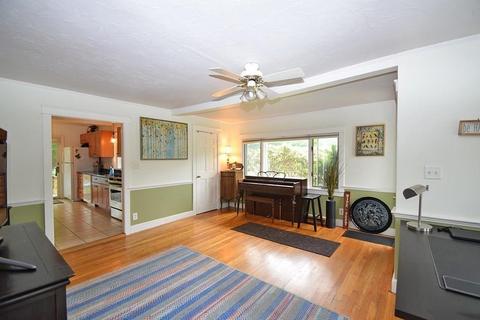 147 E High St, Avon, MA 02322 photo 9