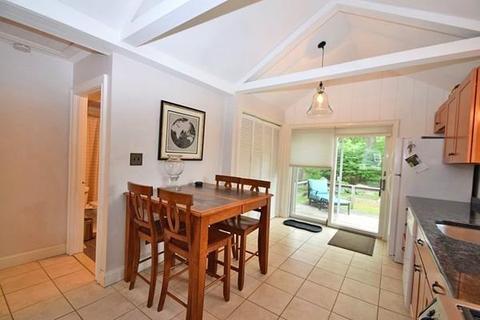 147 E High St, Avon, MA 02322 photo 6
