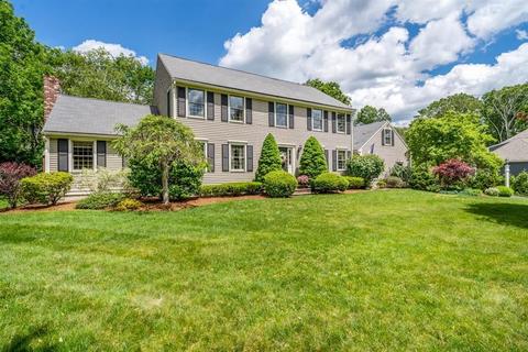 98 Curtis Mill Ln, Hanover, MA 02339 photo 1