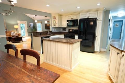 96 Nancy Rd, Milton, MA 02186 photo 6