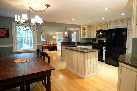 96 Nancy Rd, Milton, MA 02186 photo 4