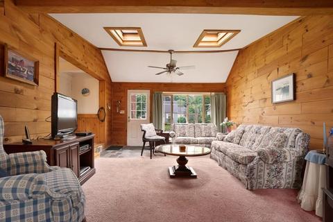 9 Shetland Rd, Danvers, MA 01923 photo 7