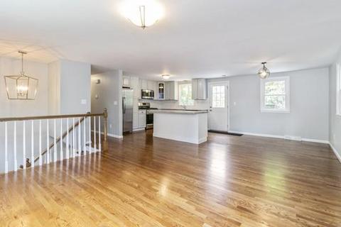 88 Pequit St, Canton, MA 02021 photo 4