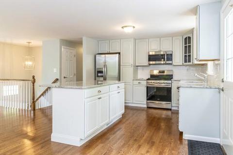 88 Pequit St, Canton, MA 02021 photo 6