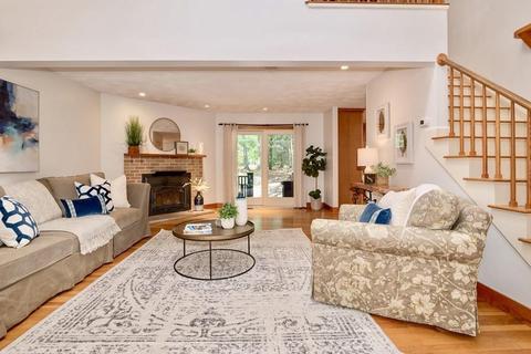 16 Forest Rd, Wakefield, MA 01880 photo 4