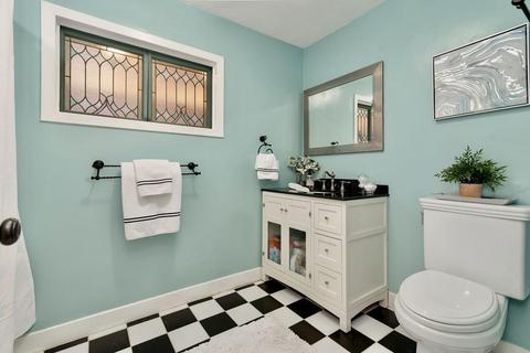 16 Forest Rd, Wakefield, MA 01880 photo 21