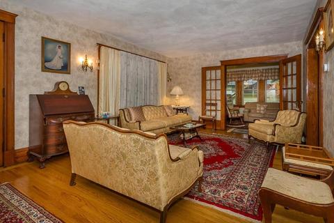 16 Tolman St, Canton, MA 02021 photo 2