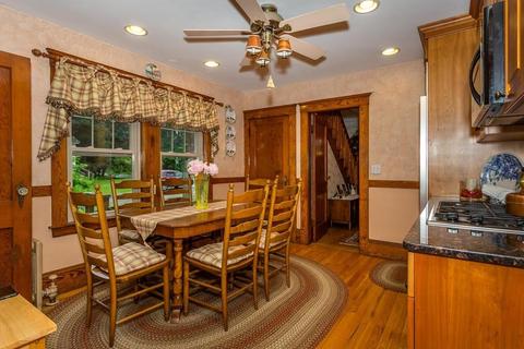 16 Tolman St, Canton, MA 02021 photo 7