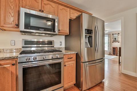 21 Blue Jay Ln, Pelham, NH 03076 photo 9