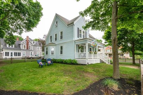 176 High St, Reading, MA 01867 photo 1