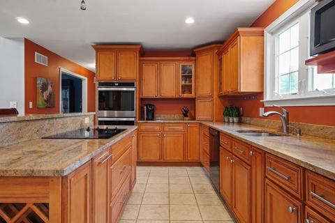 10 Rolling Meadow Dr, Millis, MA 02054 photo 7