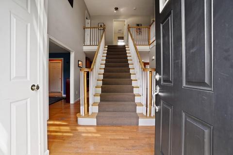 10 Rolling Meadow Dr, Millis, MA 02054 photo 3