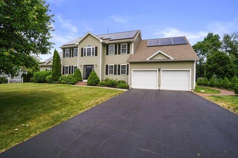 10 Rolling Meadow Dr, Millis, MA 02054 photo 39