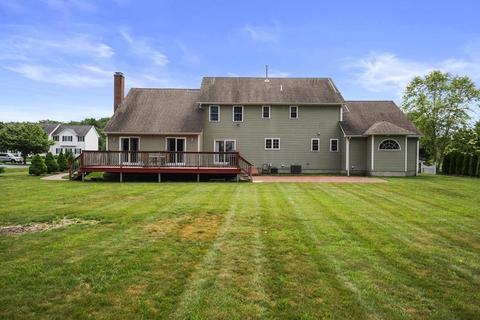 10 Rolling Meadow Dr, Millis, MA 02054 photo 37