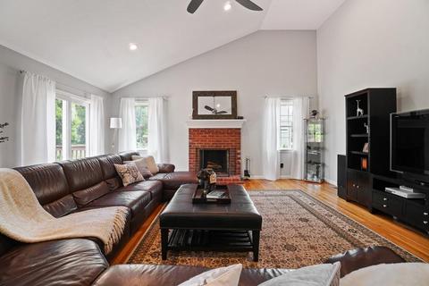 10 Rolling Meadow Dr, Millis, MA 02054 photo 16
