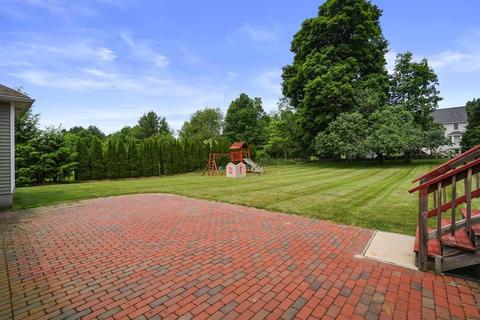 10 Rolling Meadow Dr, Millis, MA 02054 photo 36