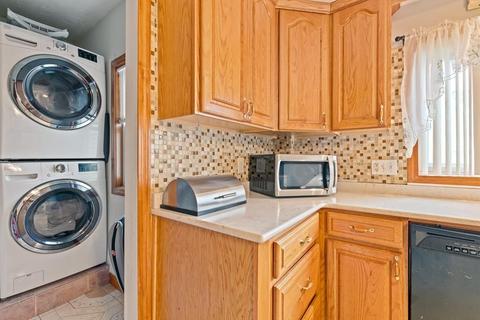 32 Dean St, Everett, MA 02149 photo 20
