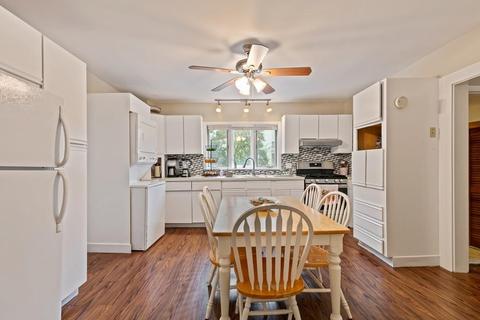 32 Dean St, Everett, MA 02149 photo 3